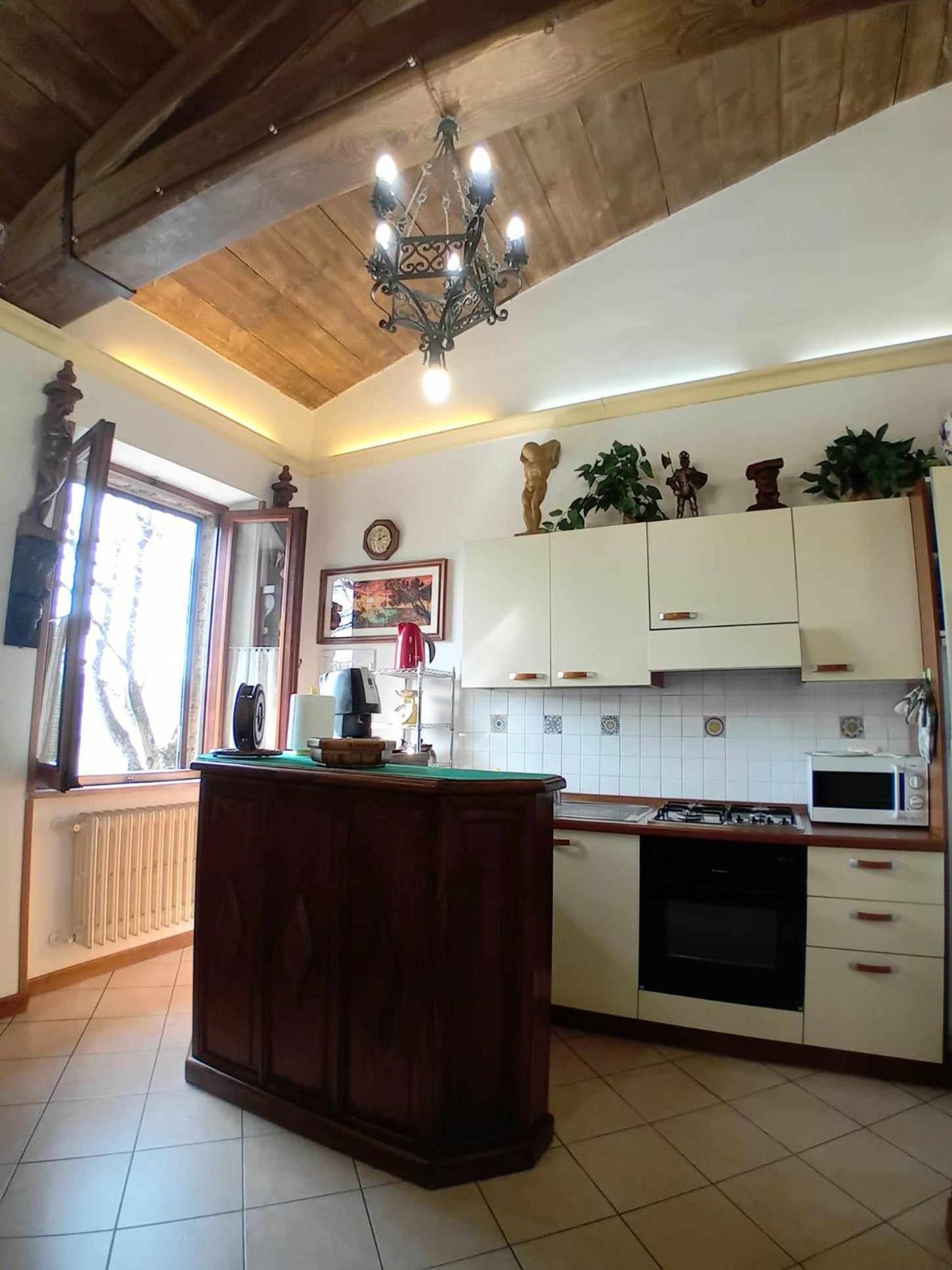 Casa Serafina Trilocale Con Arredi D'Arte E Parcheggio Privato 奥维多 外观 照片